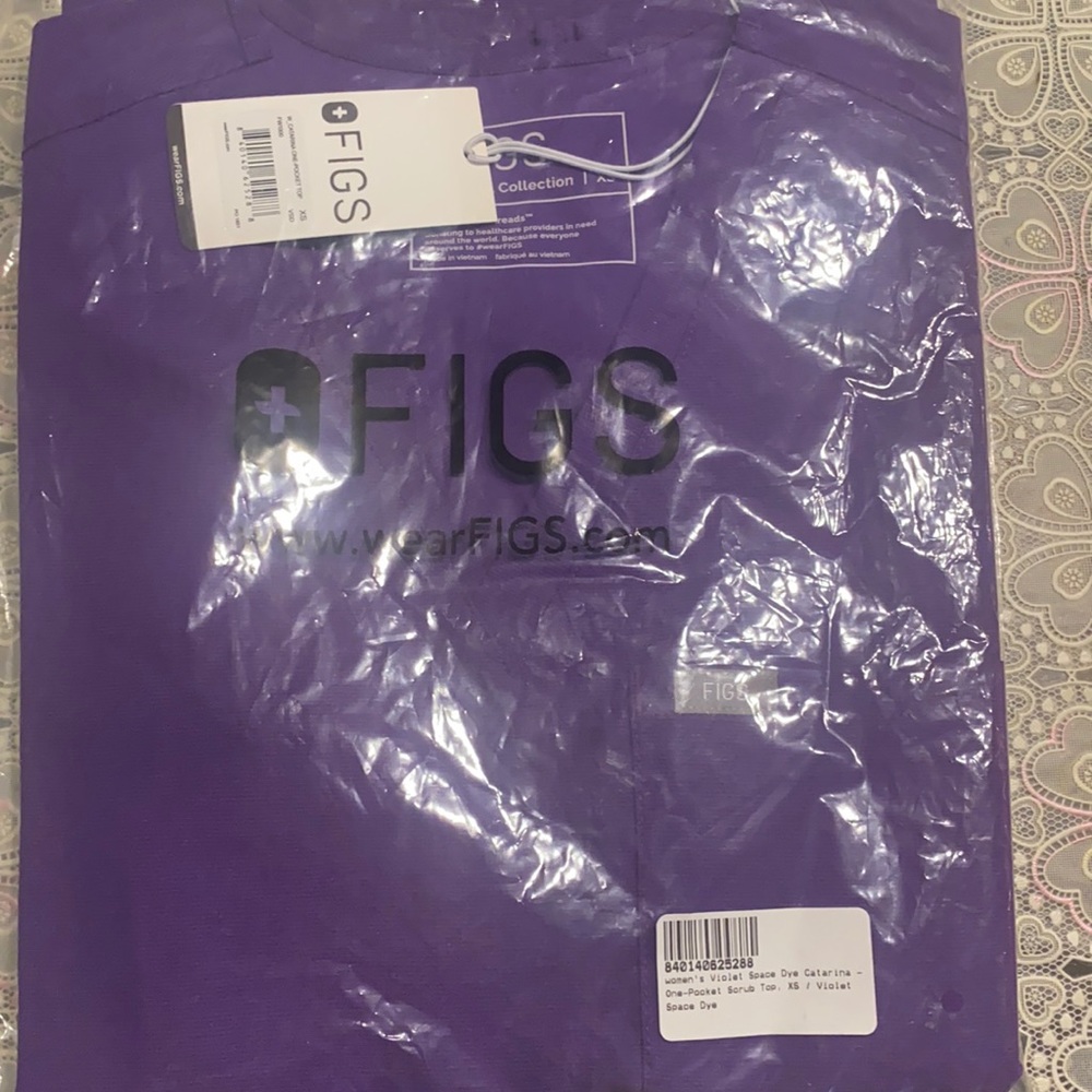 ***SOLD*** Ultra Violet FIGS Catarina Top